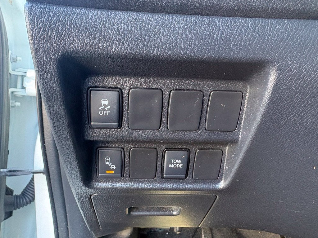 2020 Nissan Pathfinder SV 2WD