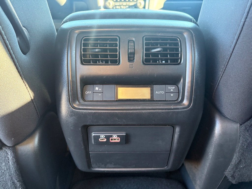 2020 Nissan Pathfinder SV 2WD