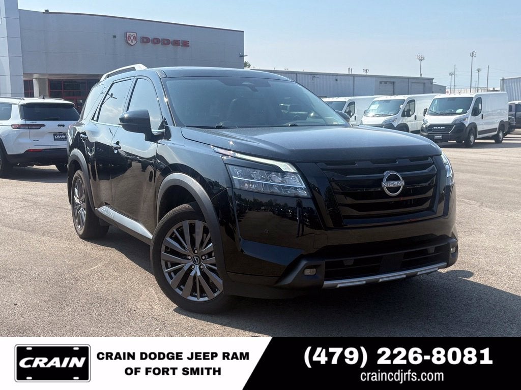 2024 Nissan Pathfinder SL FWD