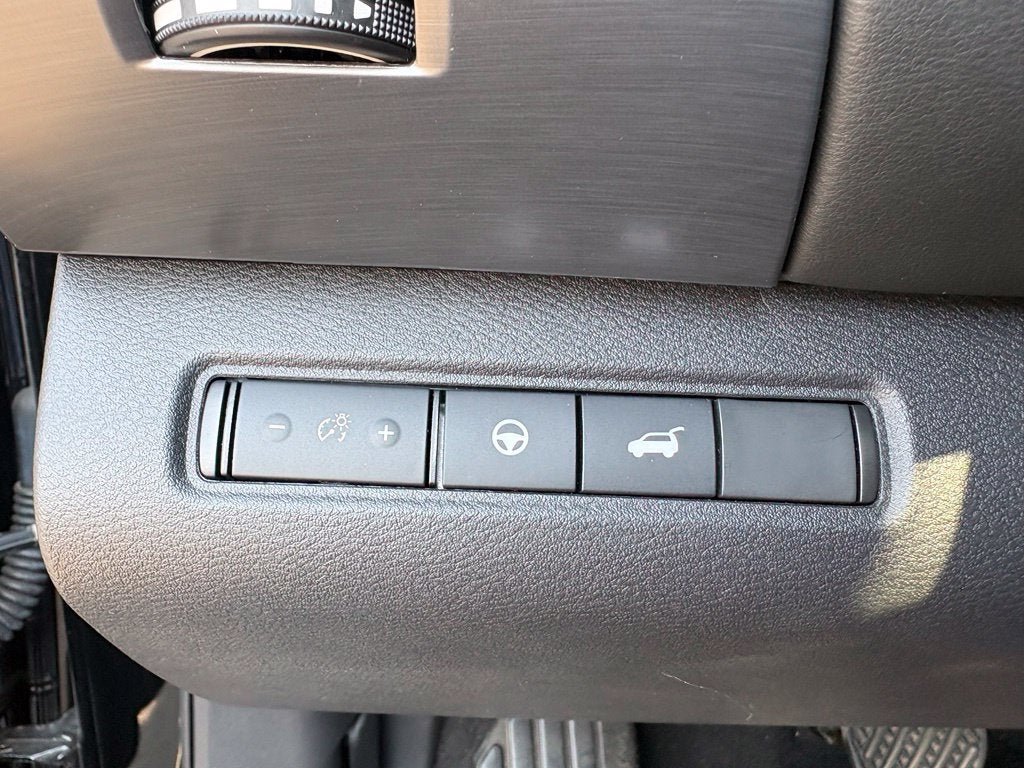 2024 Nissan Pathfinder SL FWD
