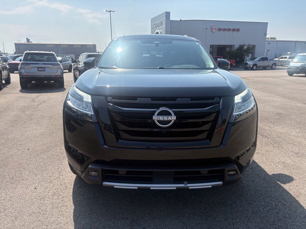 2024 Nissan Pathfinder SL FWD