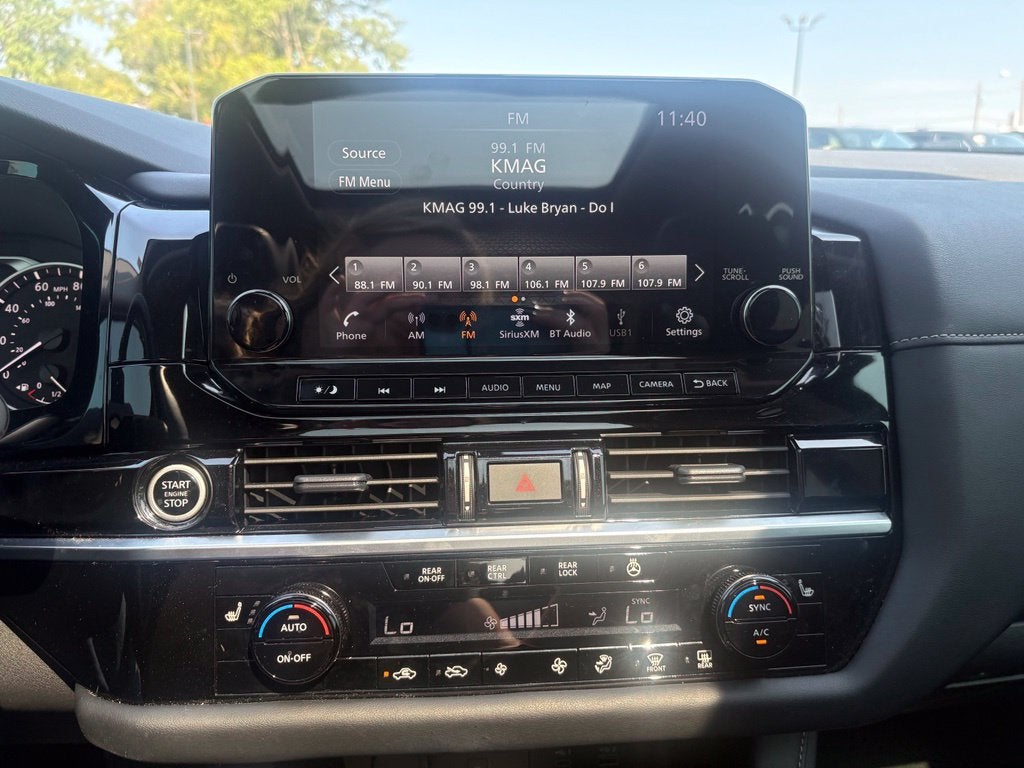 2024 Nissan Pathfinder SL FWD