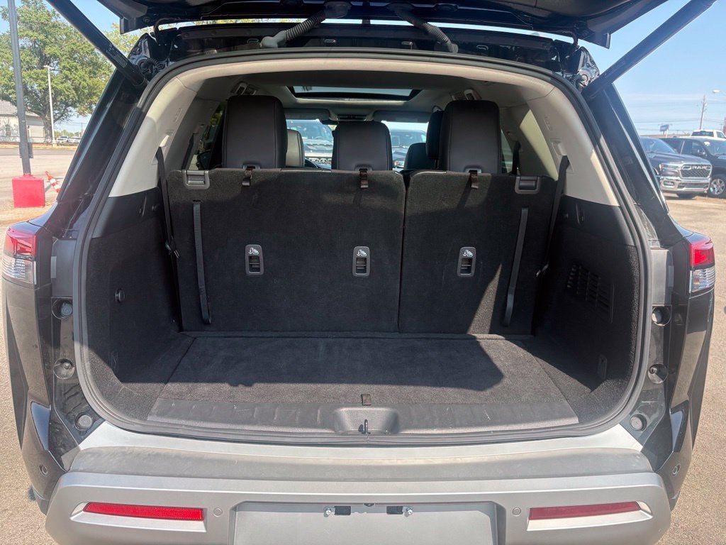 2024 Nissan Pathfinder SL FWD