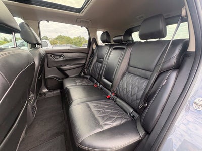 2021 Nissan Rogue Platinum FWD