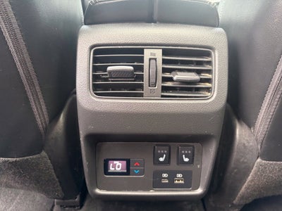 2021 Nissan Rogue Platinum FWD