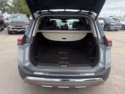 2021 Nissan Rogue Platinum FWD
