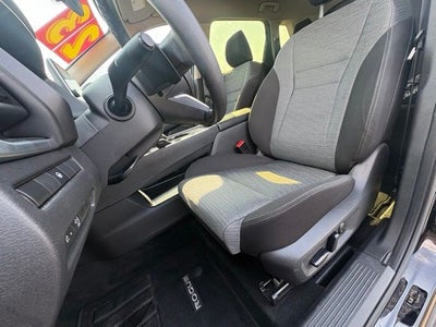 2023 Nissan Rogue SV FWD