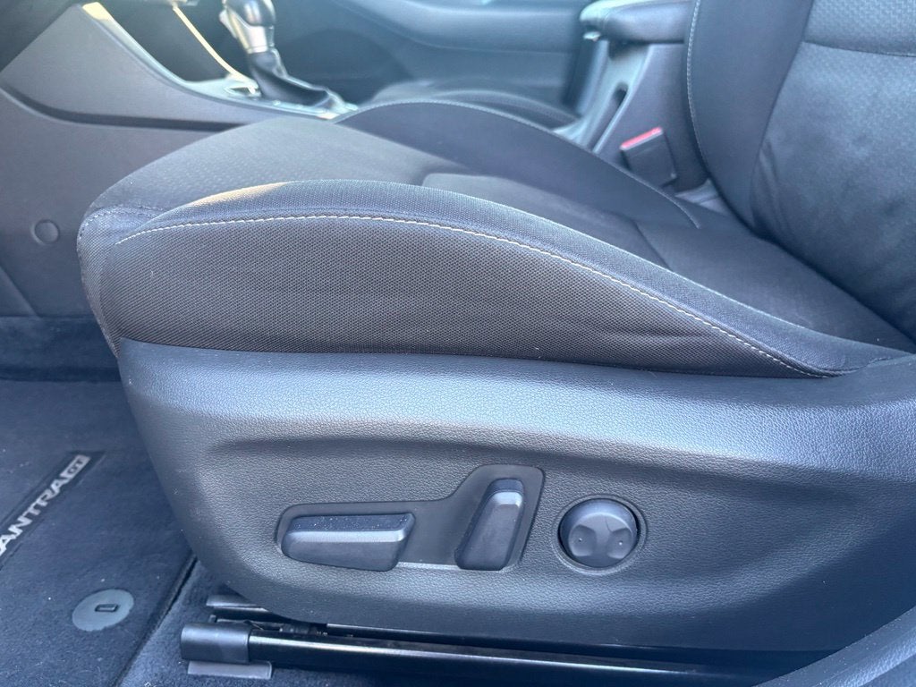 2018 Hyundai Elantra GT Base