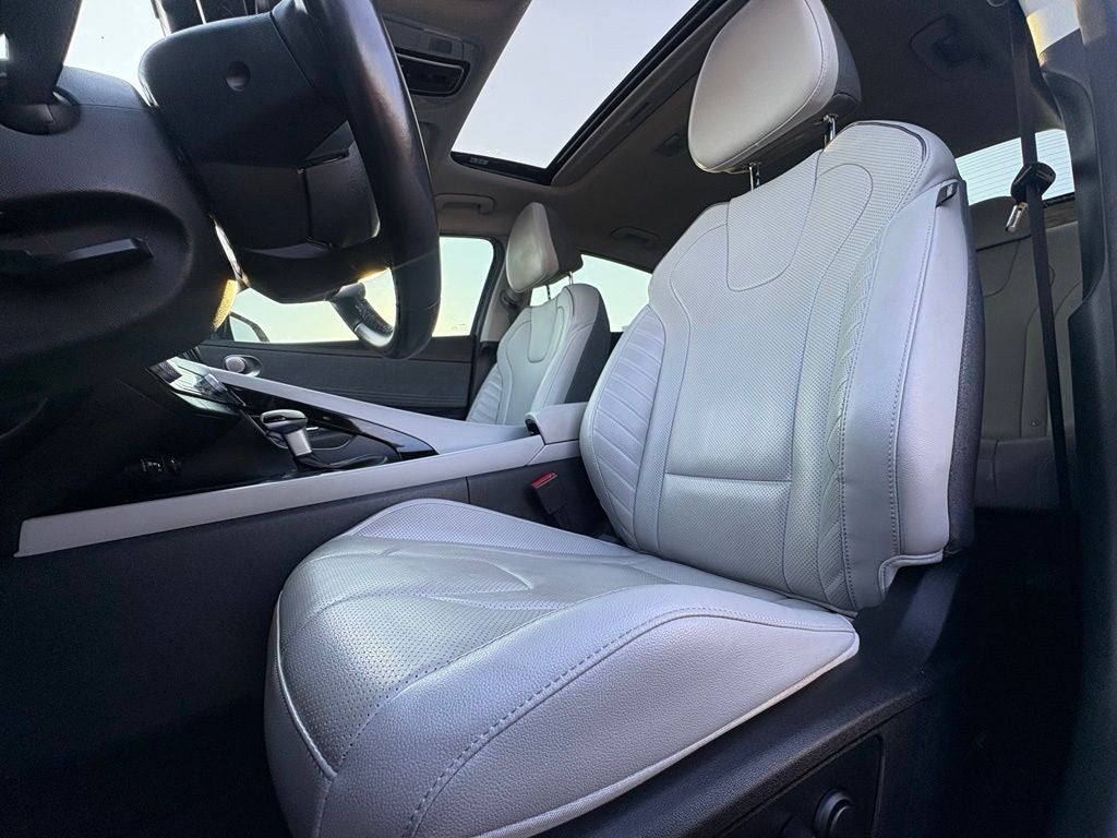 2023 Hyundai Elantra Hybrid Limited