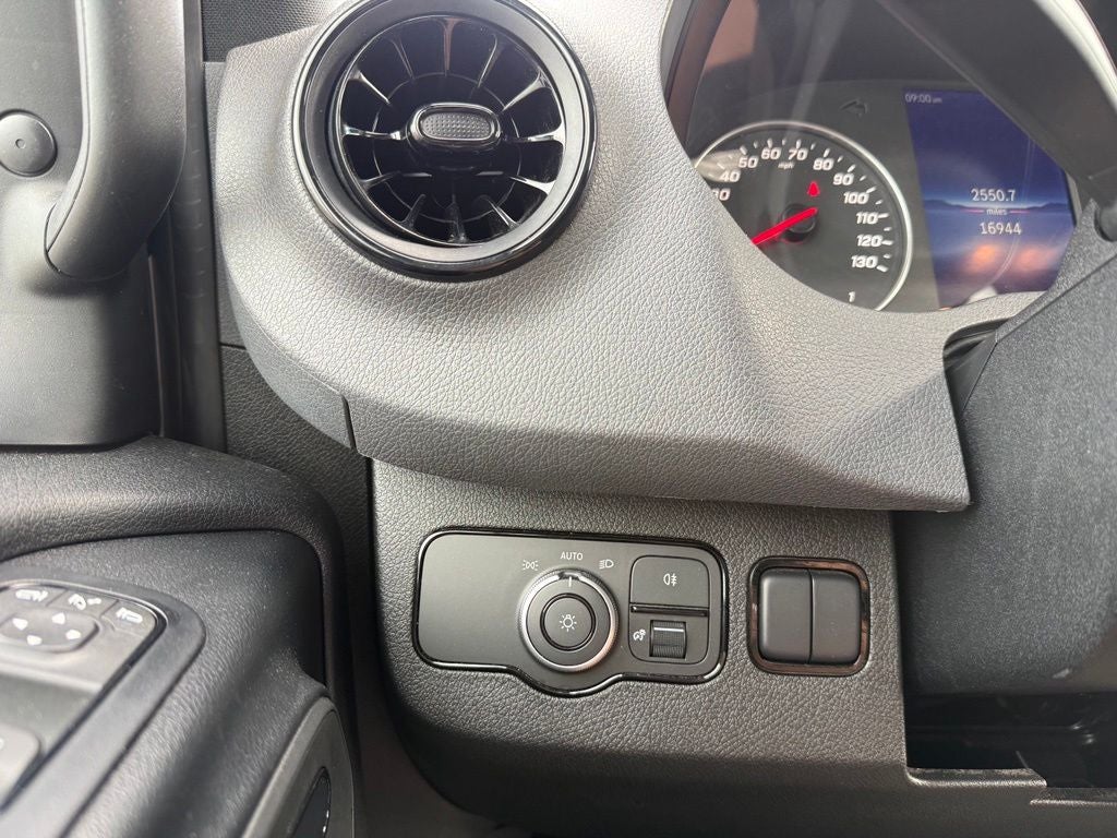 2025 Mercedes-Benz Sprinter 2500 Standard Roof 4-Cyl Diesel