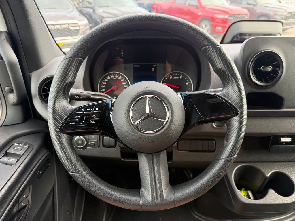 2025 Mercedes-Benz Sprinter 2500 Standard Roof 4-Cyl Diesel