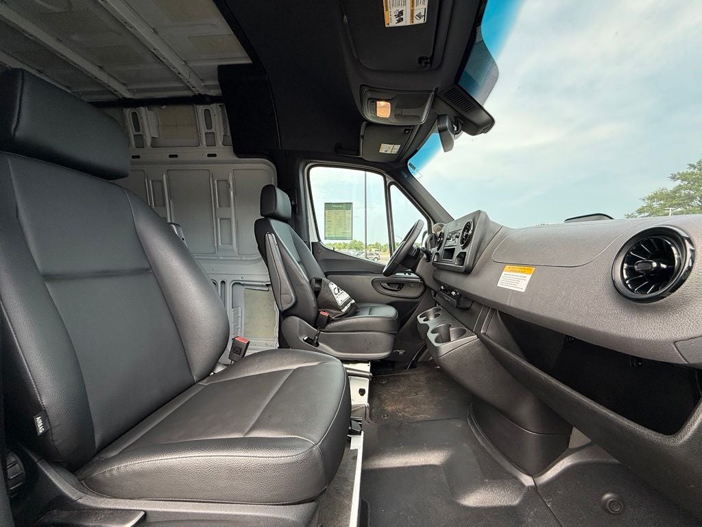 2025 Mercedes-Benz Sprinter 2500 Standard Roof 4-Cyl Diesel