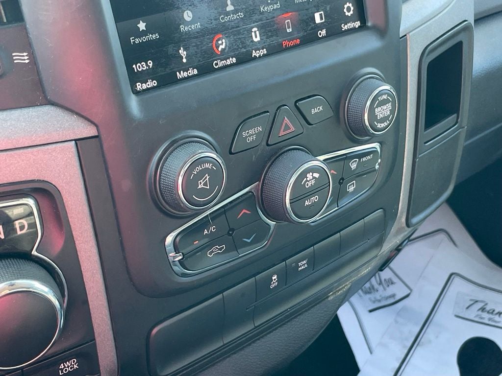 2019 RAM 1500 Classic Tradesman - IT'S GOT A HEMI!!! / 1-OWNER