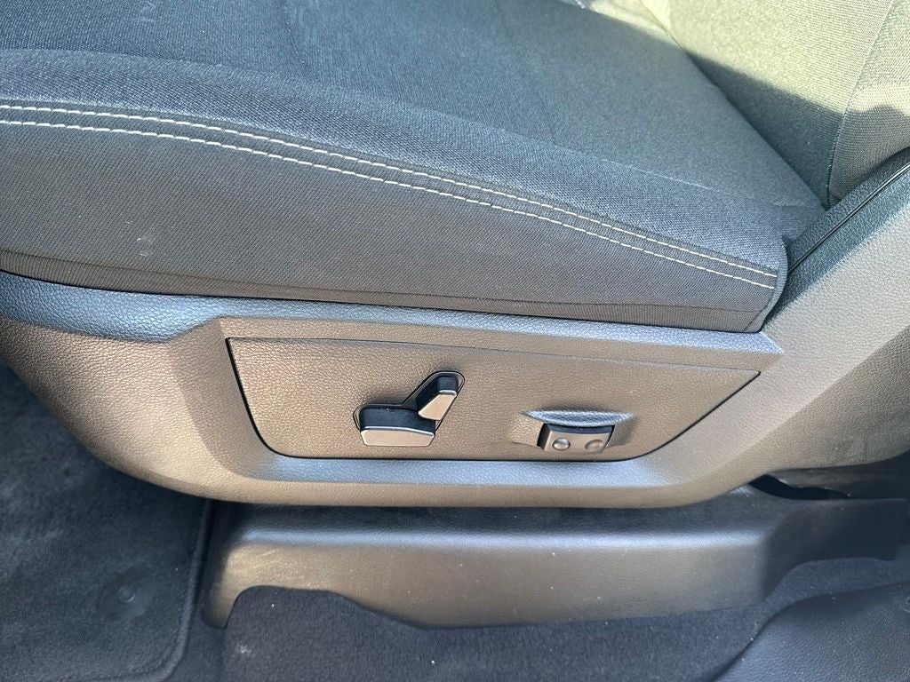 2026 RAM 2500 Big Horn - HEMI V8 / REMOTE START