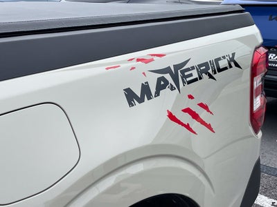 2025 Ford Maverick XL - AWD / 30 MPG