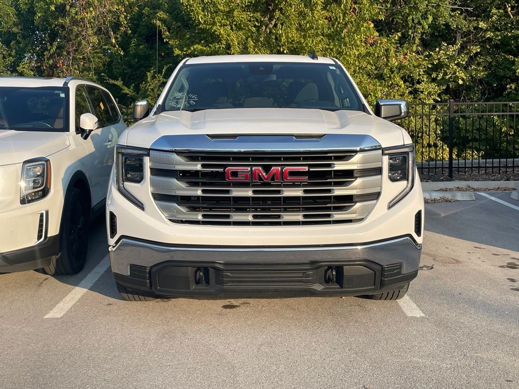 2022 GMC Sierra 1500 SLE - LANE KEEP ASSIST / APPLE CARPLAY