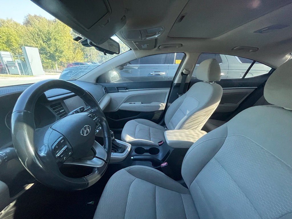 2020 Hyundai Elantra Value Edition - POWER MOONROOF / 40 MPG