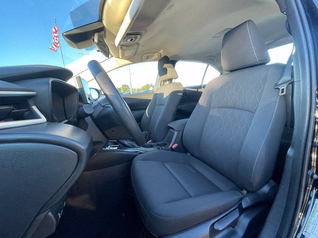 2025 Toyota Corolla LE - 41 MPG / APPLE CARPLAY