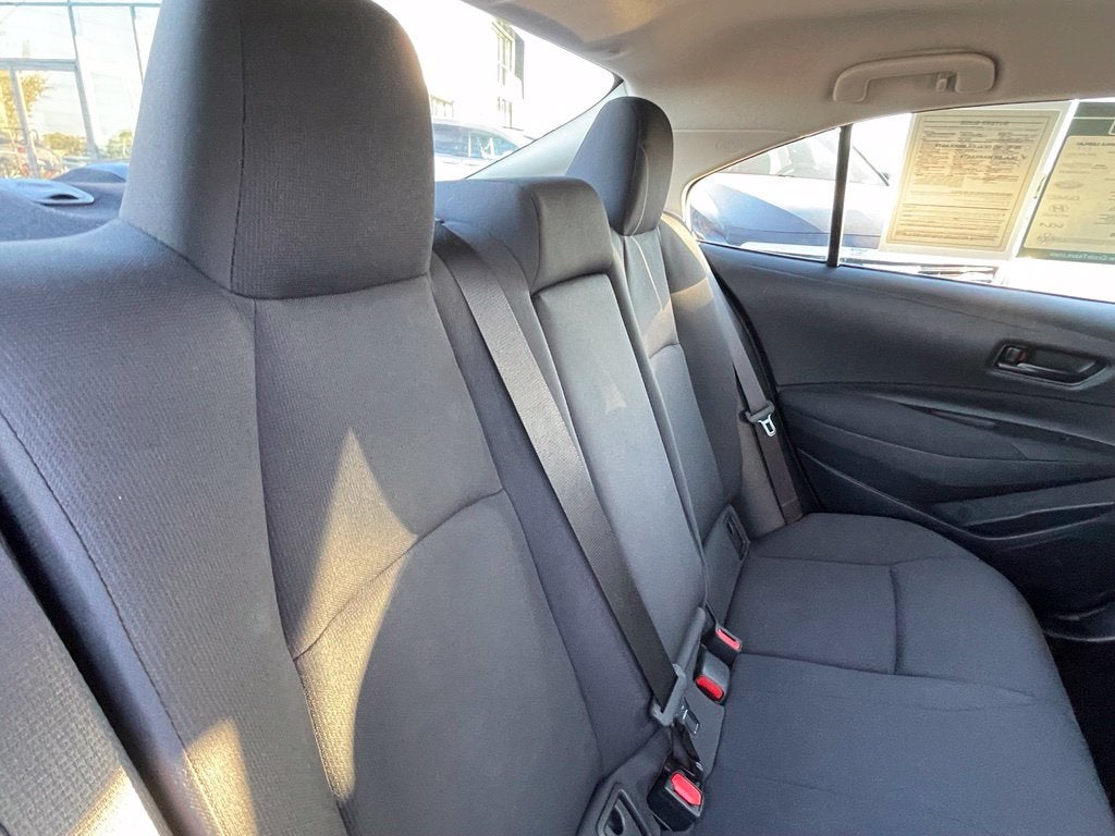 2025 Toyota Corolla LE - 41 MPG / APPLE CARPLAY