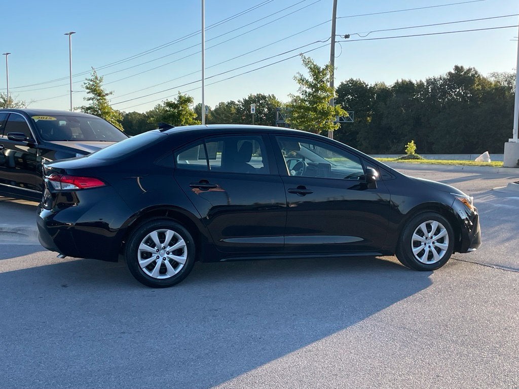 2025 Toyota Corolla LE - 41 MPG / APPLE CARPLAY