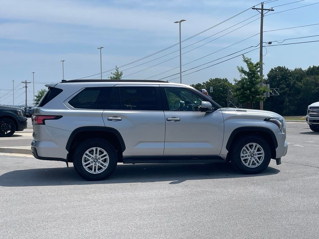 2025 Toyota Sequoia SR5 - POWER MOONROOF / VENTILATED SEATS