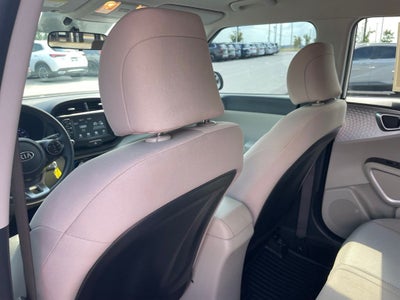 2020 Kia Soul LX - 35 MPG / APPLE CARPLAY