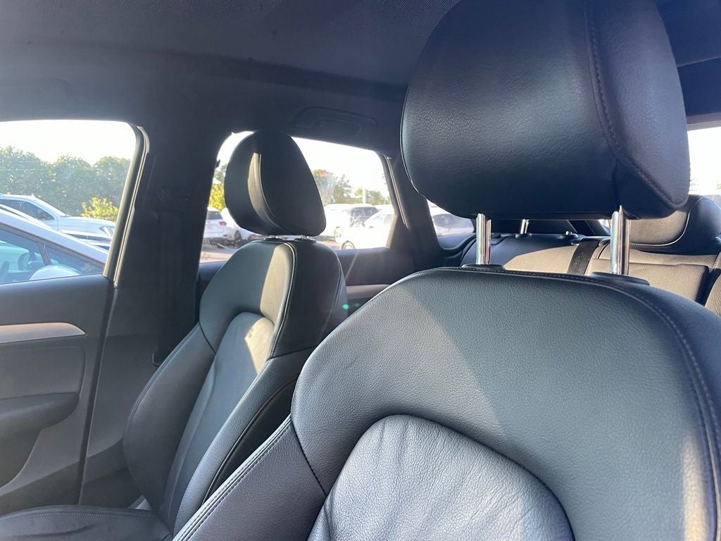 2018 Audi Q3 2.0T Premium Plus Quattro - NAVIGATION PLU PKG /POWER MOONROOF
