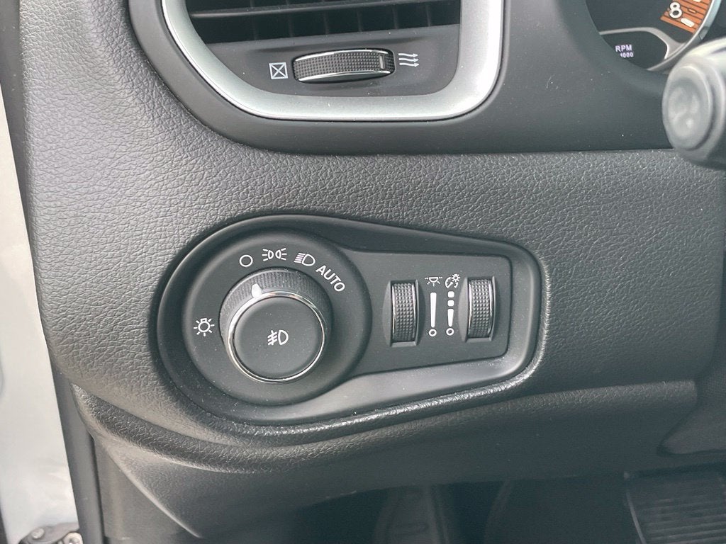 2019 Jeep Renegade Latitude - REMOTE START / APPLE CARPLAY
