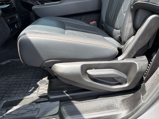 2024 Jeep Grand Wagoneer L Series III CARFAX 1-OWNER