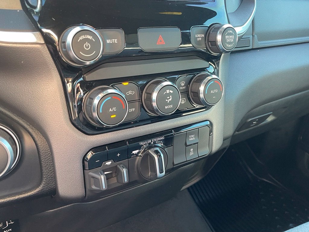 2021 RAM 1500 Big Horn/Lone Star 20" Wheels, Navi, CarFax One Owner