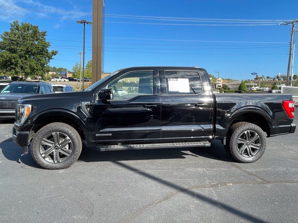 2023 Ford F-150 Lariat Clean CarFax, One Owner, Sport Pkg