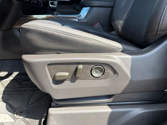 2025 Chevrolet Silverado 1500 RST W/LEATHER & 6.2L