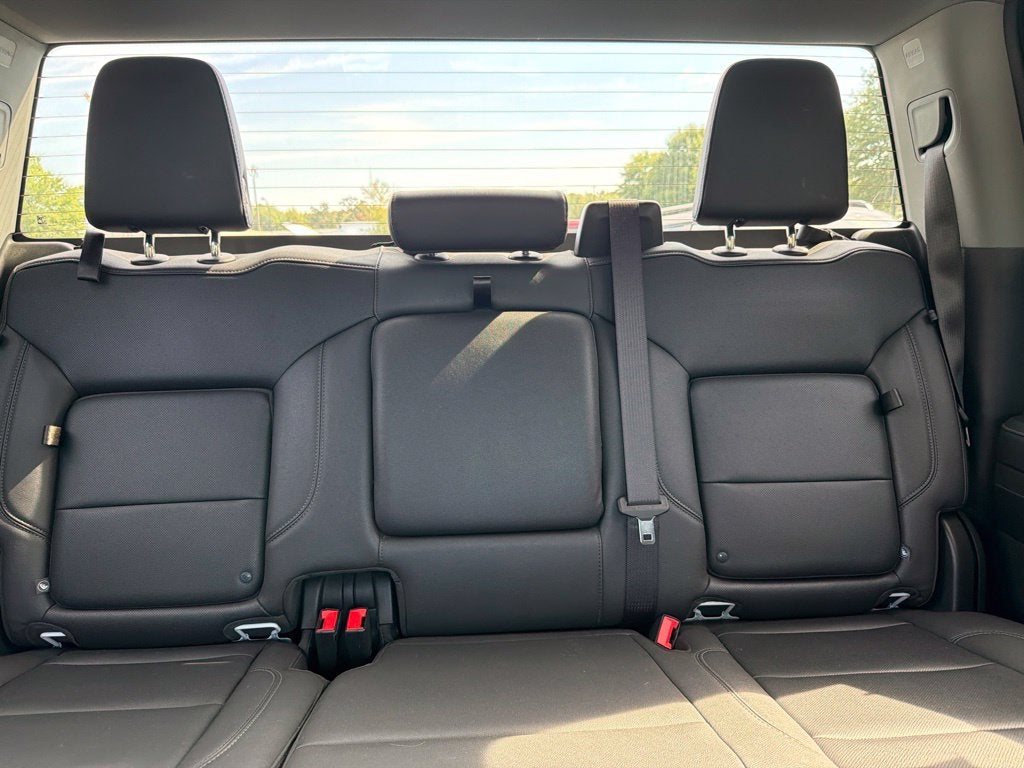 2023 GMC Sierra 1500 SLT Clean CarFax, One Owner, Leather