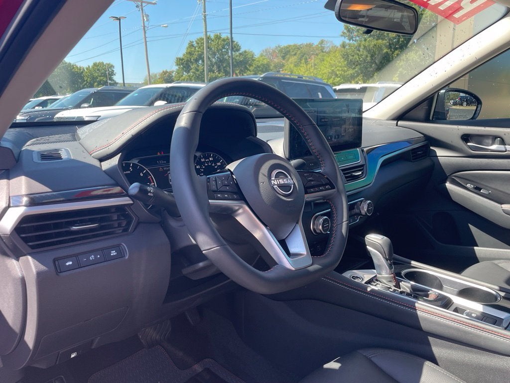 2025 Nissan Altima 2.5 SR CLEAN CARFAX 1-OWNER