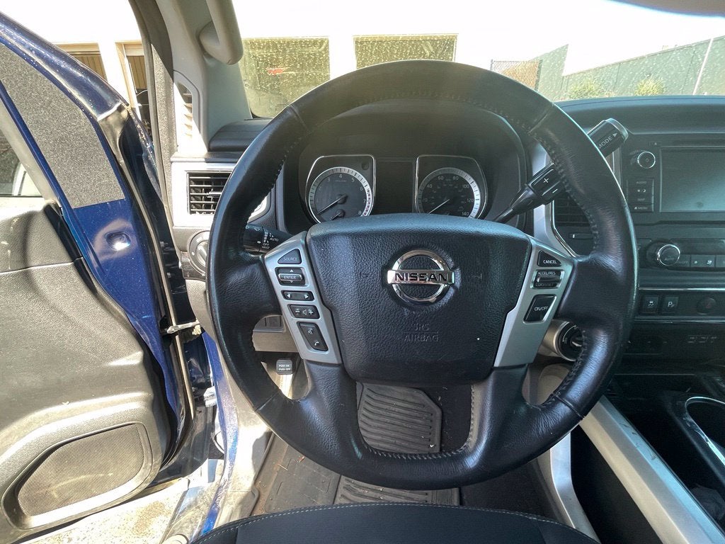 2019 Nissan Titan SV Clean CarFax, Navi, Blind Spot, CarPlay