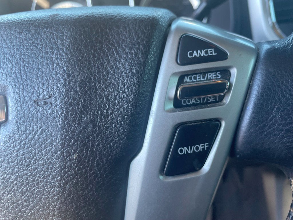 2019 Nissan Titan SV Clean CarFax, Navi, Blind Spot, CarPlay