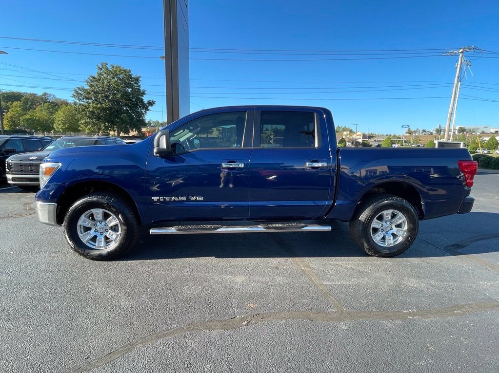 2019 Nissan Titan SV Clean CarFax, Navi, Blind Spot, CarPlay