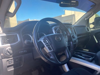 2019 Nissan Titan SV Clean CarFax, Navi, Blind Spot, CarPlay