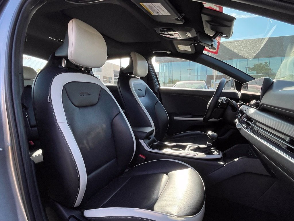 2025 Kia K4 GT-Line Pano Roof, One Owner