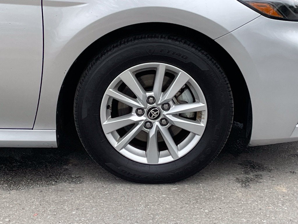 2025 Toyota Camry LE CLEAN CARFAX 1-OWNER