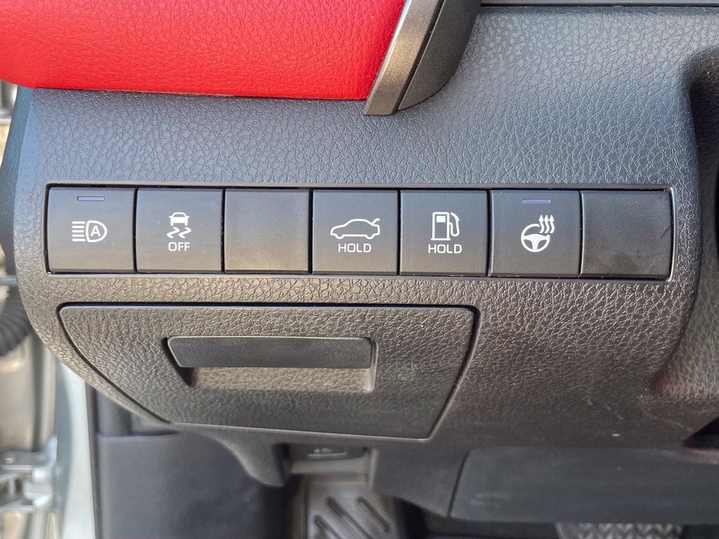 2021 Toyota Camry Hybrid XSE Pano Roof, Leather