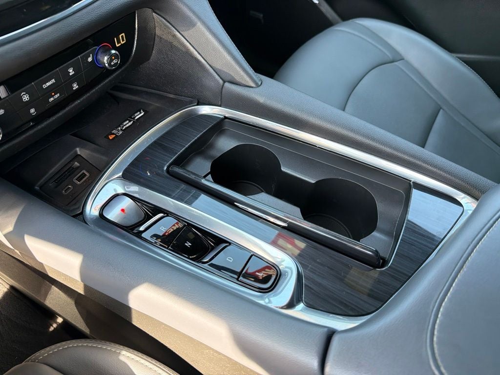 2024 Buick Enclave Essence Sport Touring, Pano Roof, Navi, Adaptive Cruise, O