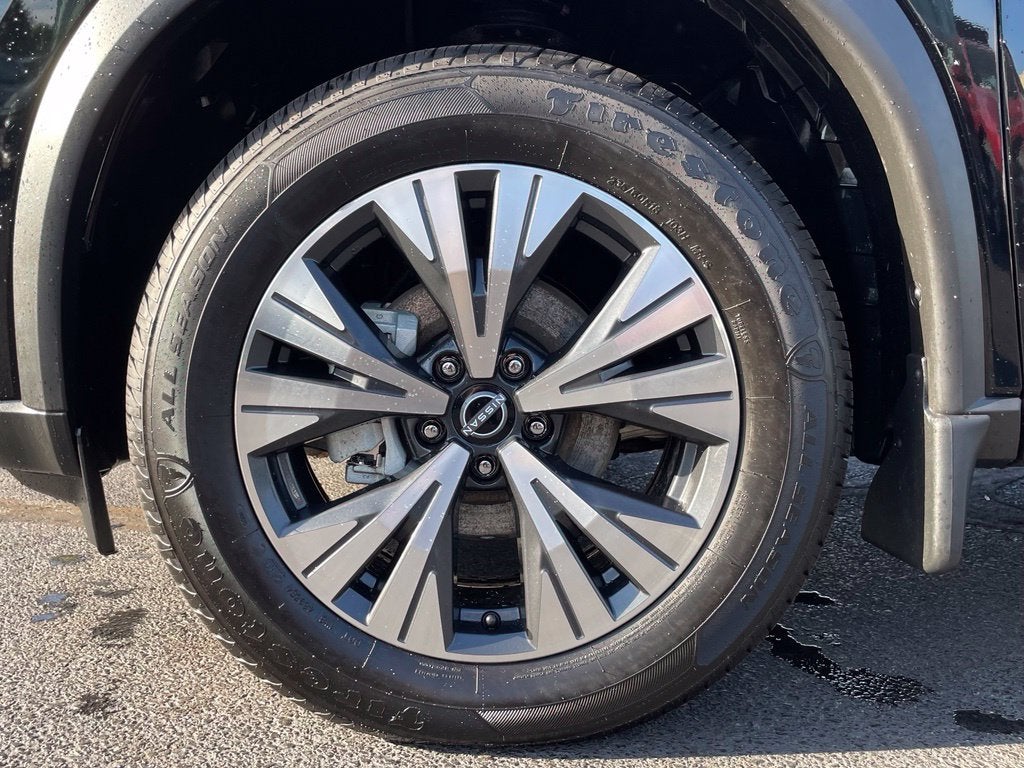 2023 Nissan Rogue SV Clean CarFax, Low Miles