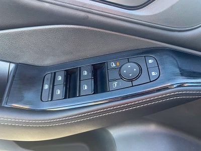 2025 Nissan Rogue SV Clean CarFax, One Owner