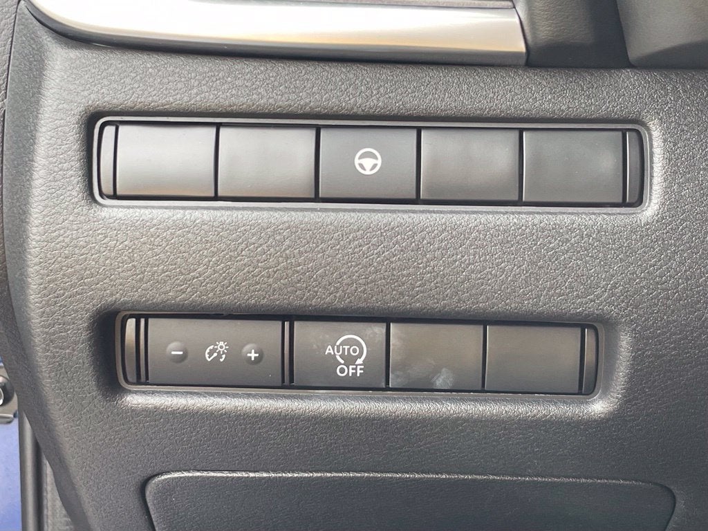 2023 Nissan Rogue SV One Owner