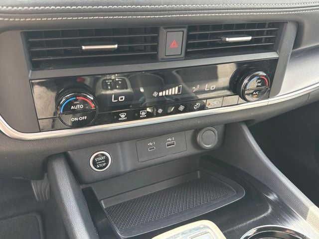 2023 Nissan Rogue SV CLEAN CARFAX
