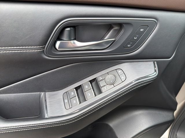 2023 Nissan Rogue SL CLEAN CARFAX 1-OWNER
