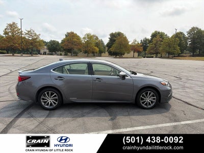 2016 Lexus ES 300h