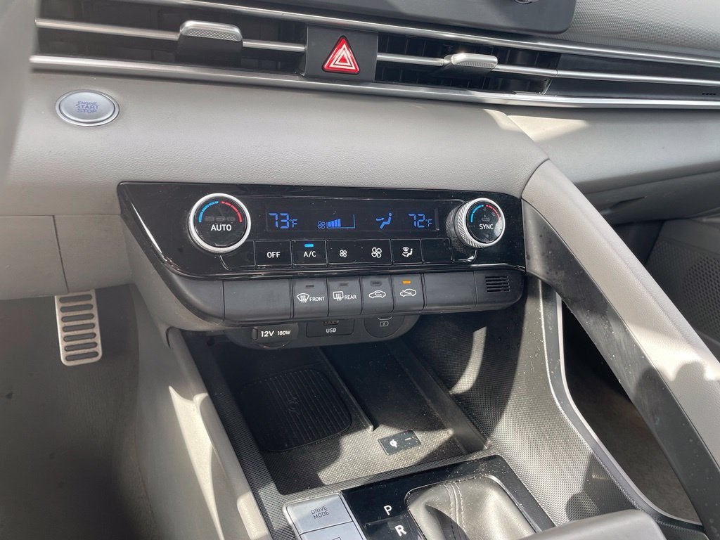 2025 Hyundai Elantra SEL Sport One Owner, Clean CarFax