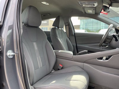 2025 Hyundai Elantra SEL Sport One Owner, Clean CarFax